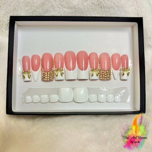 French Gold x White Toes